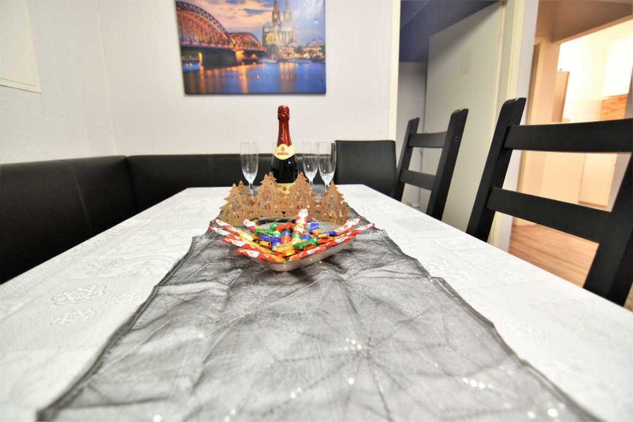 Apartment Koln-Mulheim Esterno foto